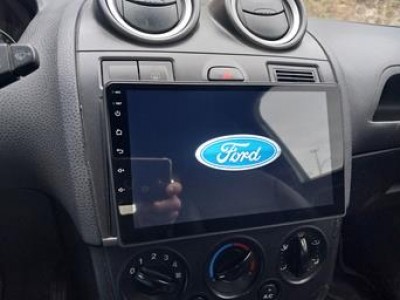 FORD FİESTA 2006-2011 ARASI İÇİN ANDROİD 4+32 GB CARPLAY